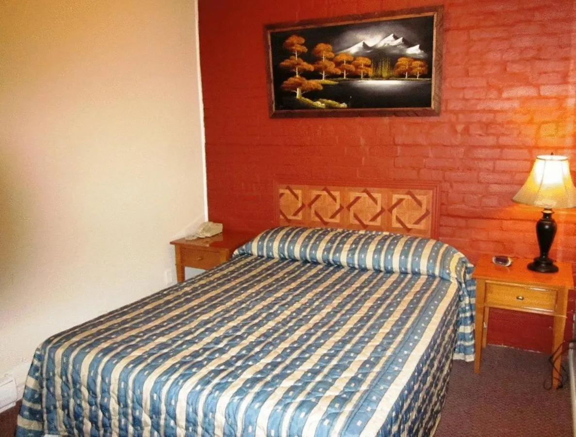**  Hotel Ste-Catherine Montreal Canada